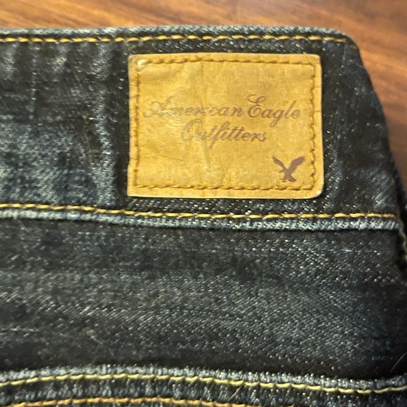 American Eagle Cutoff Denim Raw Hem Shorts - Picture 3 of 5